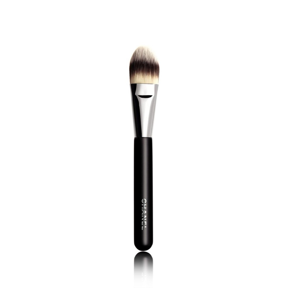 Foundation brush